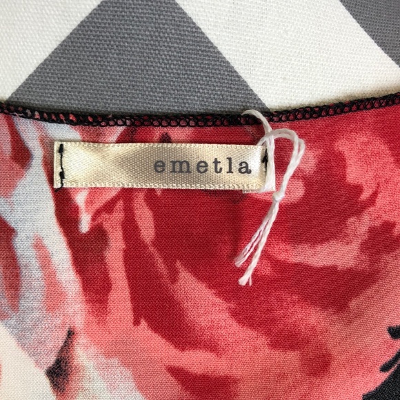 Cover - Picture 2 of 4